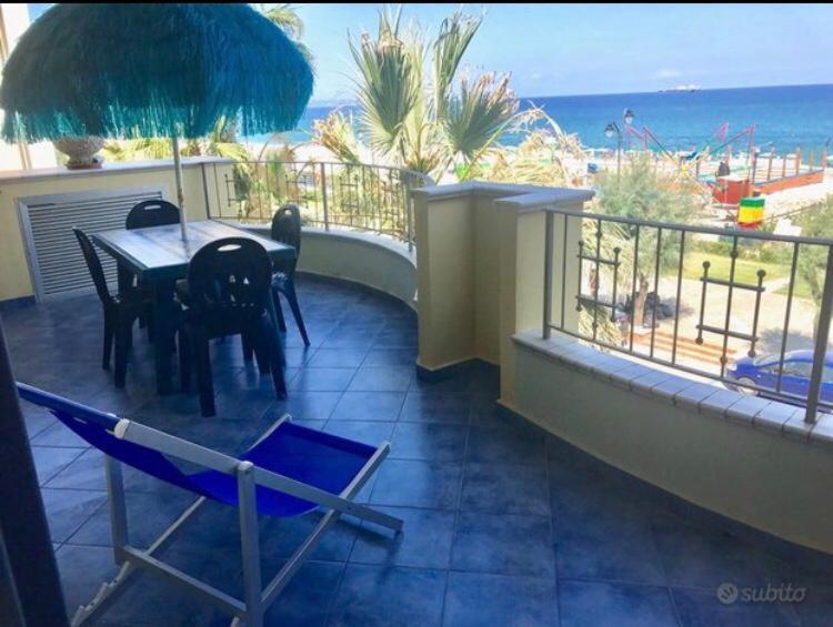 La Baia Di Ulisse Vila Venetico Exterior foto