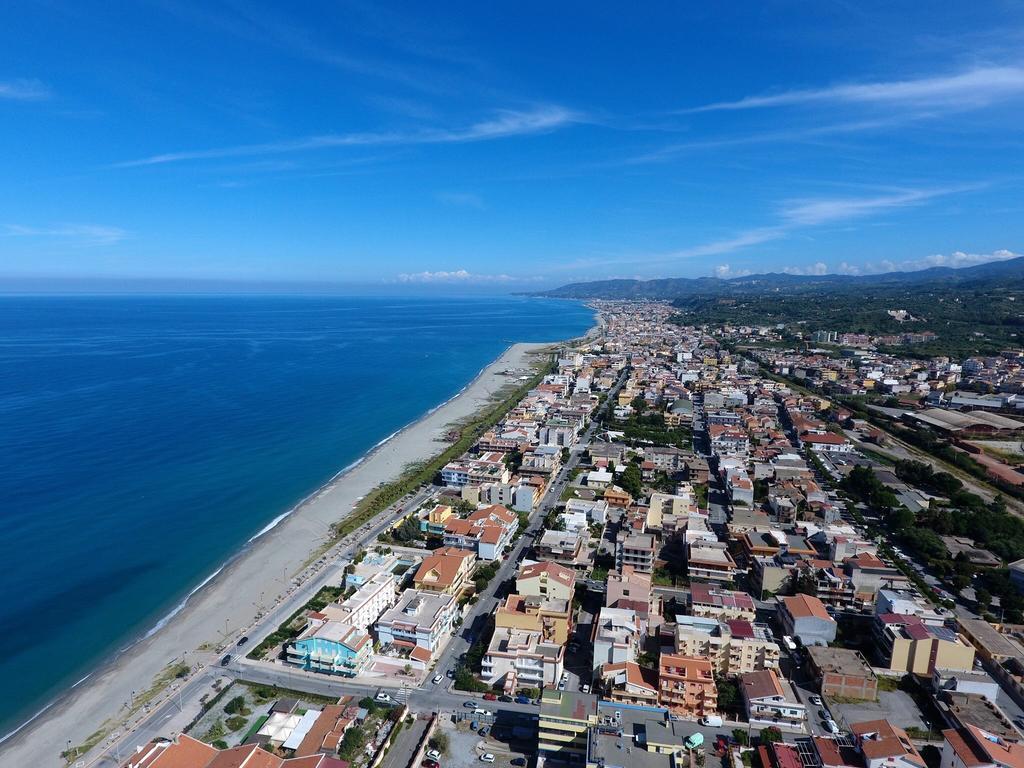 La Baia Di Ulisse Vila Venetico Exterior foto
